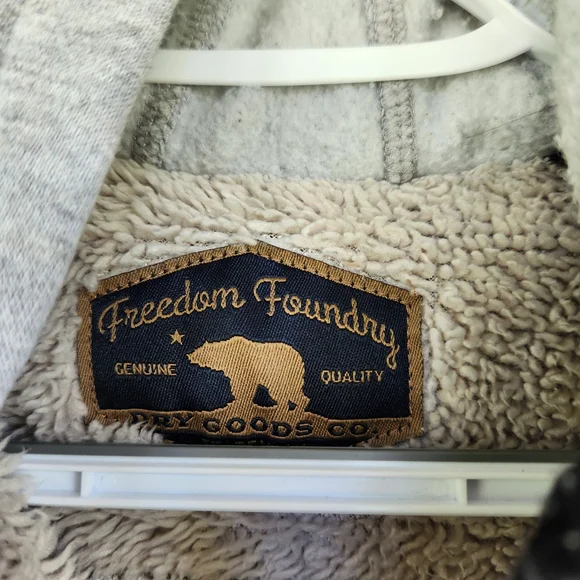 Black and White Plaid Jacket - Picture 3 of 5